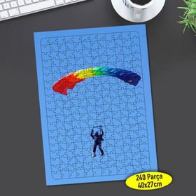 26472 Yamaç Paraşütü Yapan Maceracı 240 Parça Puzzle Yapboz