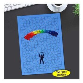 26472 Yamaç Paraşütü Yapan Maceracı 240 Parça Puzzle Yapboz