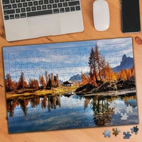 2897602 Göl Kenarındaki Ev 240 Parça Puzzle Yapboz