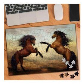 2904536 Şaha Kalkan İki At Kavuşma 240 Parça Puzzle Yapboz