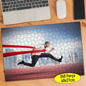 30955 Birinciliğe Koşan Adam İş Dünyası 240 Parça Puzzle Yapboz