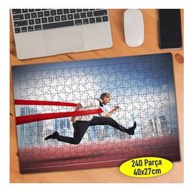 30955 Birinciliğe Koşan Adam İş Dünyası 240 Parça Puzzle Yapboz