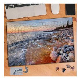 314 Deniz Kenarında Dağınık Taşlar 240 Parça Puzzle Yapboz Tablo