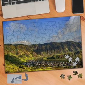 315 Yeşil Dağlar ve Mavi Gökyüzü 240 Parça Puzzle Yapboz Tablo