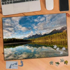 322 Uzun Yeşil Bitki ve Göl Manzarası 240 Parça Puzzle Yapboz Tablo