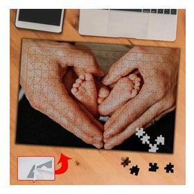323 Kalp Şekli Oluşturan Aile 240 Parça Puzzle Yapboz Tablo