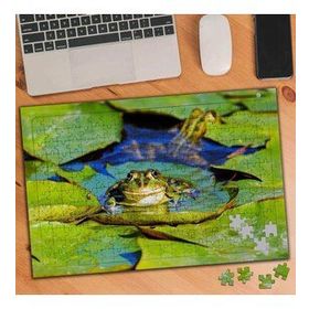 3312038 Göl Yapraklarının Üzerinden Kurbağa 240 Parça Puzzle Yapboz