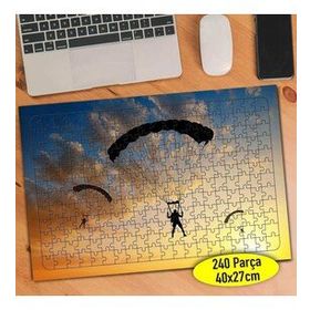 3385 Yamaç Paraşütü Yapan İnsan Silüeti 240 Parça Puzzle Yapboz