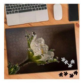 340255 Su Damlacıklı Çiçek 240 Parça Puzzle Yapboz
