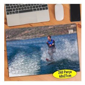 349 Denizde Sörf Gösterisi Yapan Sporcu 240 Parça Puzzle Yapboz