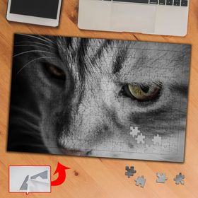 3683 Siyah Beyaz Yeşil Gözlü Kedi 240 Parça Puzzle Yapboz Tablo