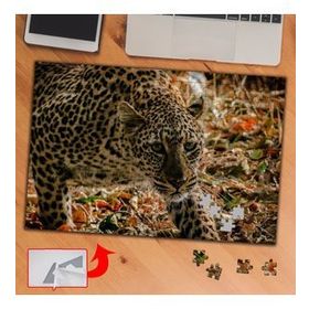 3706 Avına Yaklaşan Pars 240 Parça Puzzle Yapboz Tablo