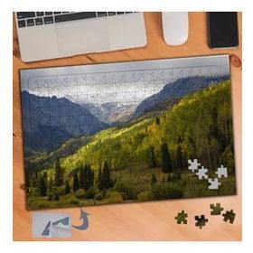 394 Yeşil Çimenli Dağlar Manzara 240 Parça Puzzle Yapboz Tablo