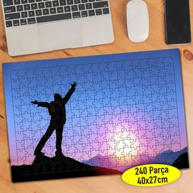 4007 Gün Batımında Zirvede İnsan Silüeti 240 Parça Puzzle Yapboz