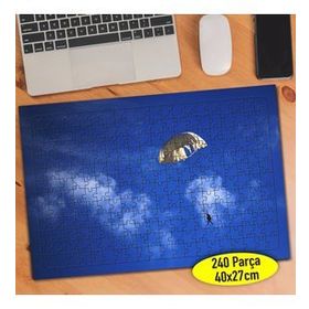 41106 Bulutlu Gökyüzünde Süzülen Paraşüt 240 Parça Puzzle Yapboz