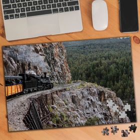 434403 Dağ Kenarında Tren Yolu 240 Parça Puzzle Yapboz Tablo