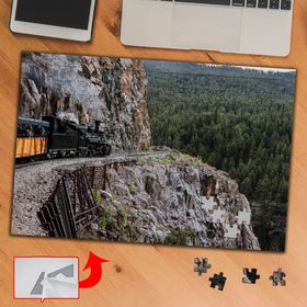434403 Dağ Kenarında Tren Yolu 240 Parça Puzzle Yapboz Tablo