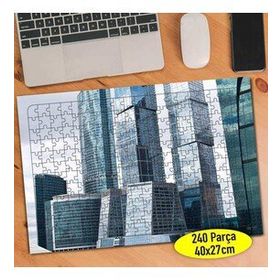 48283 Şehir Merkezinde Yüksek Plazalar 240 Parça Puzzle Yapboz