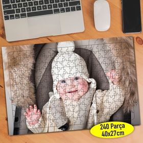 49447551 Gülümseyen Neşeli Mutlu Bebek 240 Parça Puzzle Yapboz