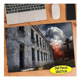 496238 Terk Edilmiş Bina Yükselen Duman 240 Parça Puzzle Yapboz