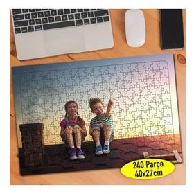 54121 Çatıda Gökyüzünü İzleyen Çocuklar 240 Parça Puzzle Yapboz