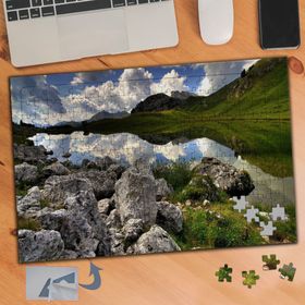 543 Yeşil Ova Kayalıklar ve Göl 240 Parça Puzzle Yapboz Tablo