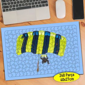 5689 Paraşütle Gökyüzünde Süzülen İnsan 240 Parça Puzzle Yapboz