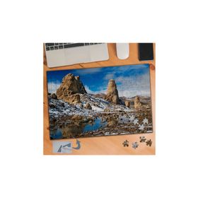 585 Karlı Kayalıklar Manzara 240 Parça Puzzle Yapboz Tablo
