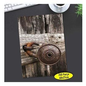 62101699 Eskitme Tahta Kapıda Kilit 240 Parça Puzzle Yapboz