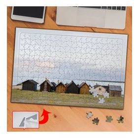 642663 Deniz Kıyısında Tahta Evler 240 Parça Puzzle Yapboz Tablo