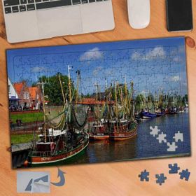 658 Sahil Kenarında Tekneler 240 Parça Puzzle Yapboz Tablo