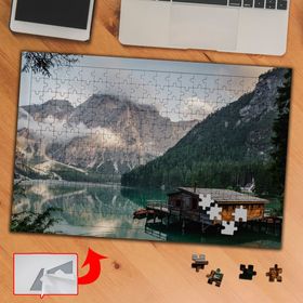 66244 Dağın Ortasında Ahşap Ev 240 Parça Puzzle Yapboz Tablo