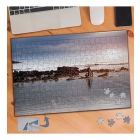 673 Deniz Kenarında Bisiklet Sürme 240 Parça Puzzle Yapboz Tablo