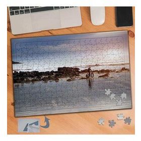 673 Deniz Kenarında Bisiklet Sürme 240 Parça Puzzle Yapboz Tablo