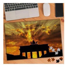 6732 Almanya Berlin Tarihi Yapı Silüet 240 Parça Puzzle Yapboz