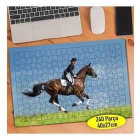 69483474 Bayan Jokey Koşan Sevimli At 240 Parça Puzzle Yapboz