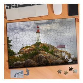696 Büyük Kayalıkta Fener 240 Parça Puzzle Yapboz Tablo
