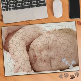 69916 Uyuyan Sevimli Minik Bebek 240 Parça Puzzle Yapboz
