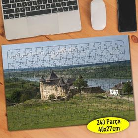 709264 Ukrayna Deniz Kenarında Şato 240 Parça Puzzle Yapboz