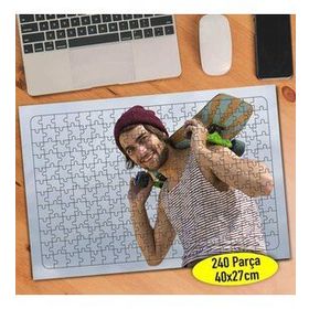 71540262 Kaykay Tutkunu Genç Adam 240 Parça Puzzle Yapboz