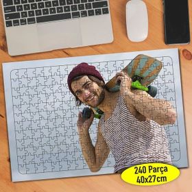 71540262 Kaykay Tutkunu Genç Adam 240 Parça Puzzle Yapboz