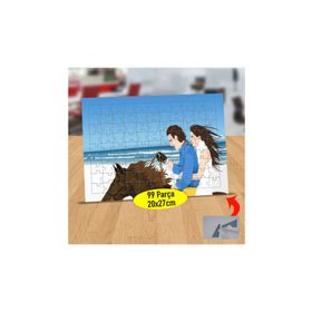 72112 Sahilde At Üstünde Romantik Çift 99 Parça Puzzle Yapboz Tablo