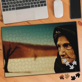74487 Yaşlı Kadın Portre 240 Parça Puzzle Yapboz