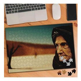 74487 Yaşlı Kadın Portre 240 Parça Puzzle Yapboz