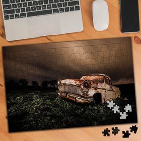 74532 Terk Edilmiş Eski Araba 240 Parça Puzzle Yapboz