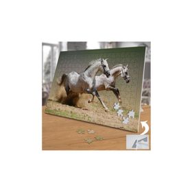 74776 Koşan Beyaz Tüylü İki At 240 Parça Puzzle Yapboz