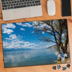 74832 Deniz Kenarında Kuru Ağaç 240 Parça Puzzle Yapboz