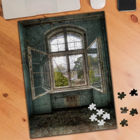 74841 Terk Edilmiş Evin Açık Penceresi 240 Parça Puzzle Yapboz