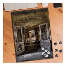74842 Terk Edilmiş Virane Bina 240 Parça Puzzle Yapboz