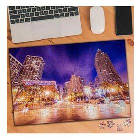 75018 Yüksek Binalar Ağaçlandırılmış Cadde 240 Parça Puzzle Yapboz